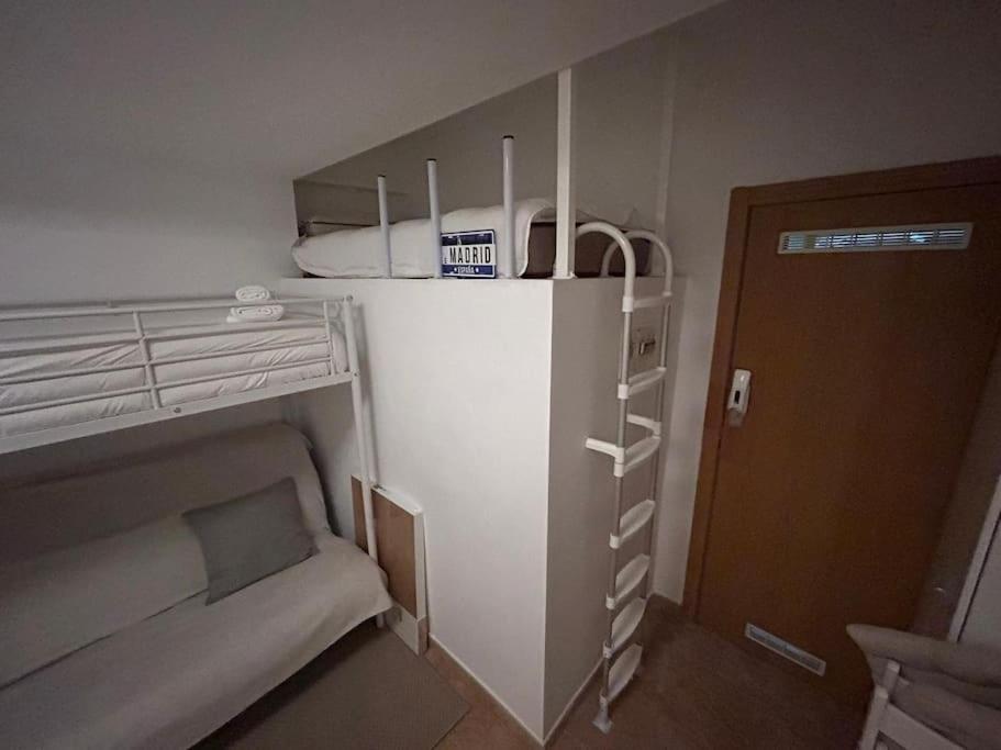 Cute Studio In Gran Via -Si1 Madrid Exterior photo